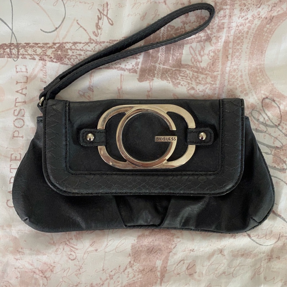 Guess wristlet